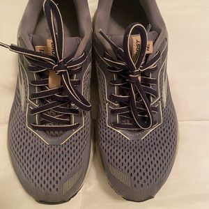 Brooks Ghost 12 Sneakers